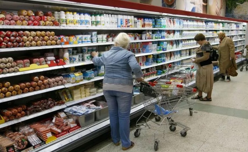 Все больше россиян отказываются переплачивать за продукты