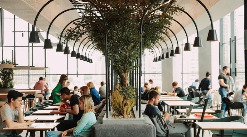 В городах-миллионниках России появятся фуд-холлы